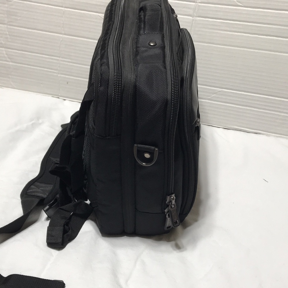Kenneth Cole computer briefcase with multi compartments and convertible. NWT - Picture 3 of 13